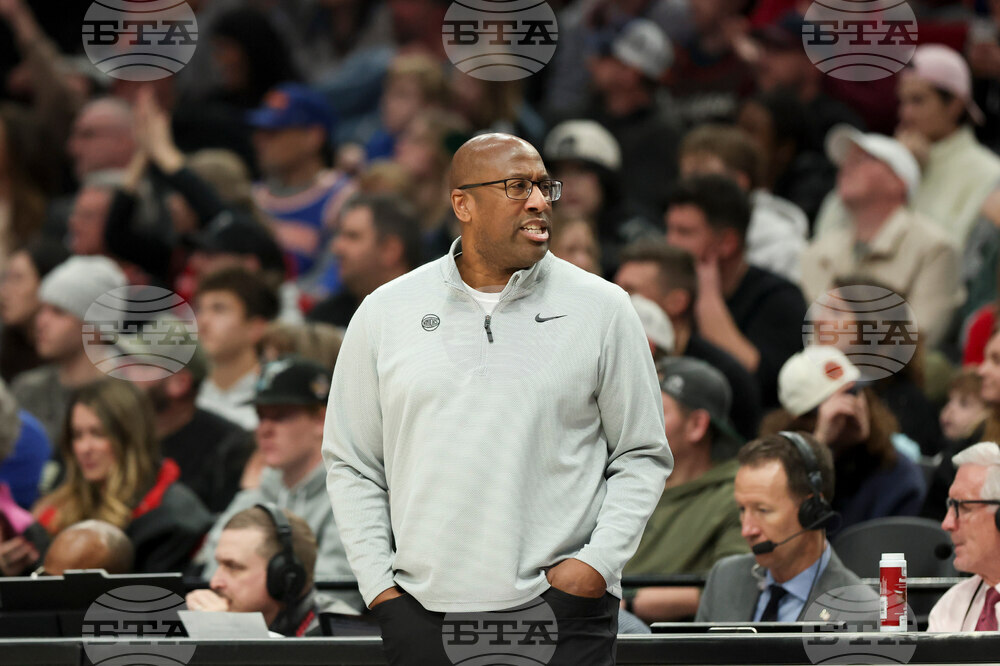 Knicks Trail Blazers Basketball