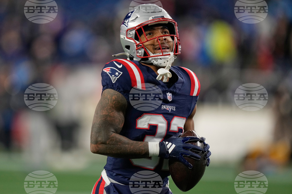 Chargers Patriots Football