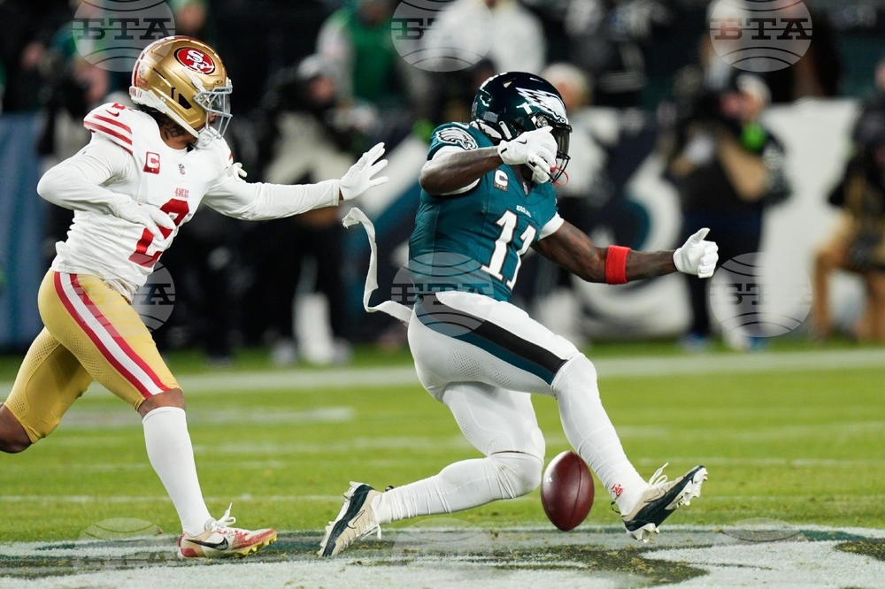 49ers Eagles Football