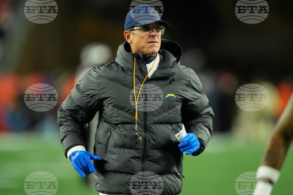 Chargers Patriots Football