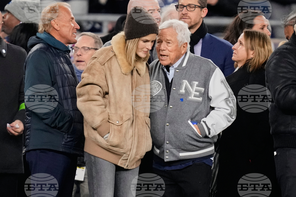 Chargers Patriots Football