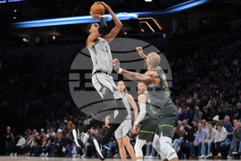 Spurs Timberwolves Basketball