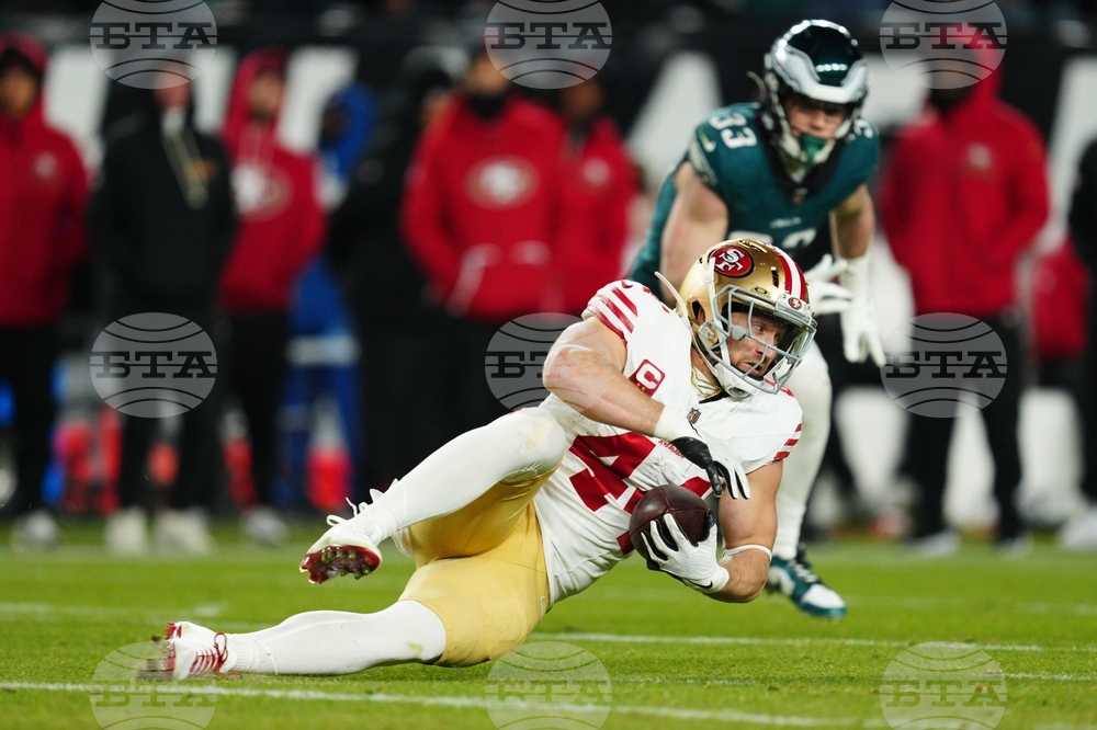 49ers Eagles Football