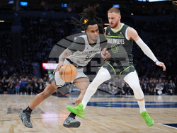 Spurs Timberwolves Basketball