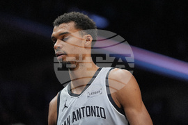 Spurs Timberwolves Basketball