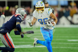 Chargers Patriots Football