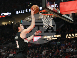 Knicks Trail Blazers Basketball