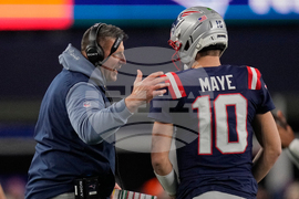 Chargers Patriots Football