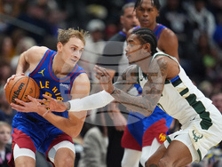 Bucks Nuggets Basketball