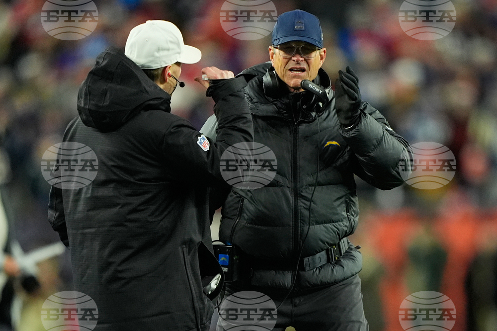 Chargers Patriots Football