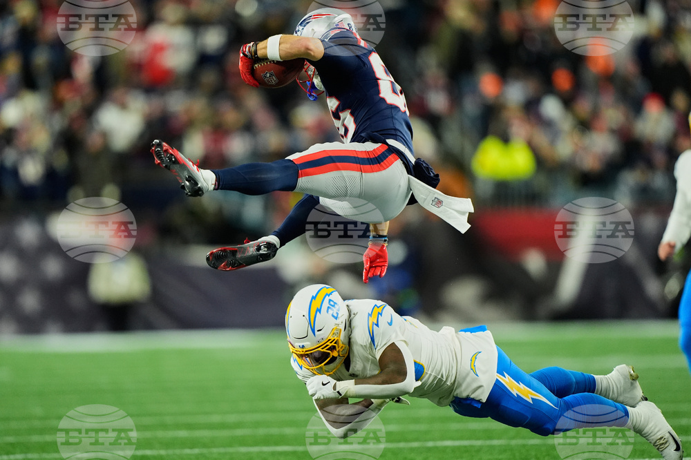 APTOPIX Chargers Patriots Football