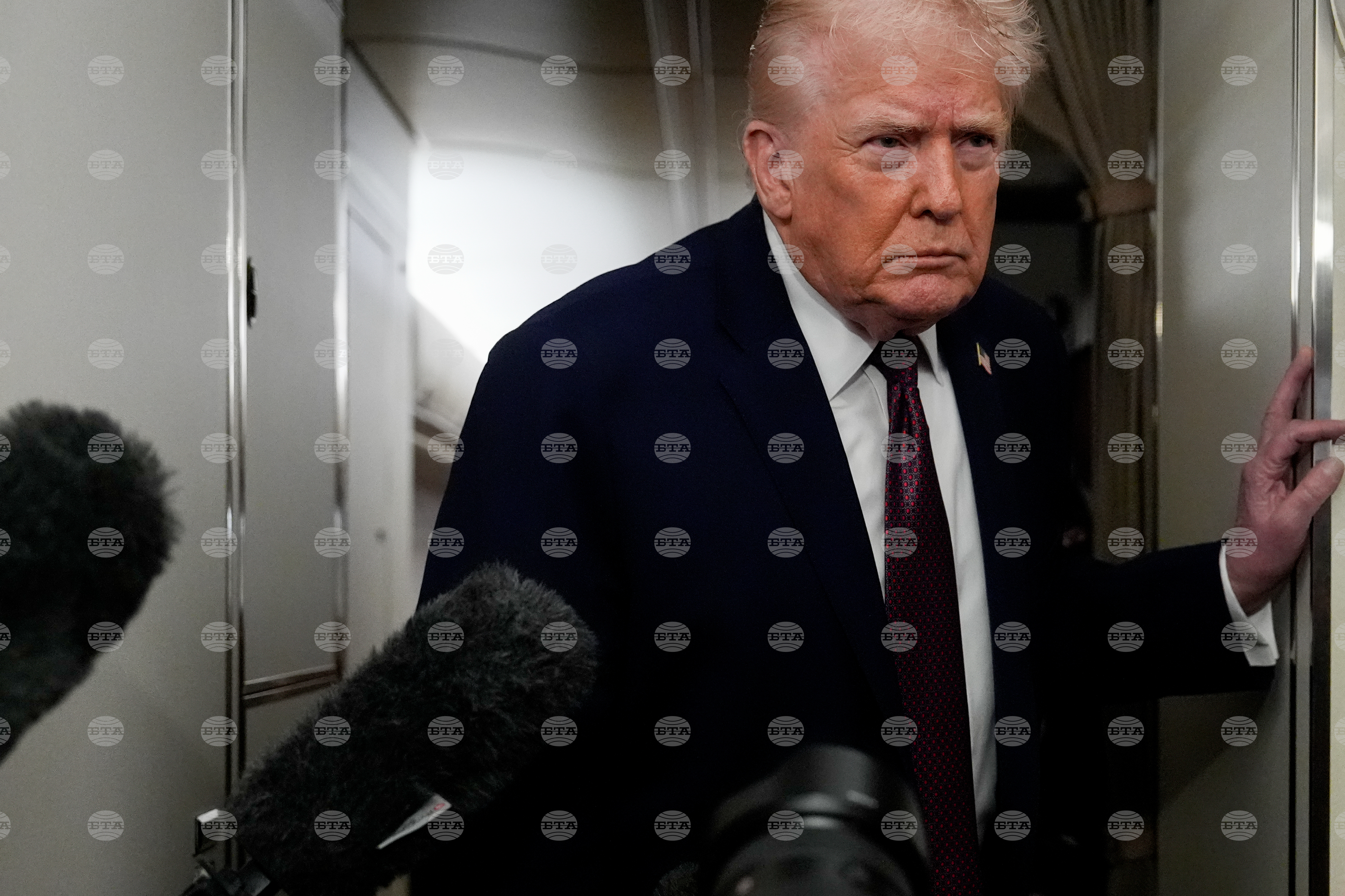 Тръмп заяви, че Иран е предложил преговори след заплахите му, че ще предприеме действия срещу Техеран заради репресиите срещу протестиращите