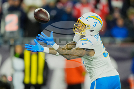 Chargers Patriots Football