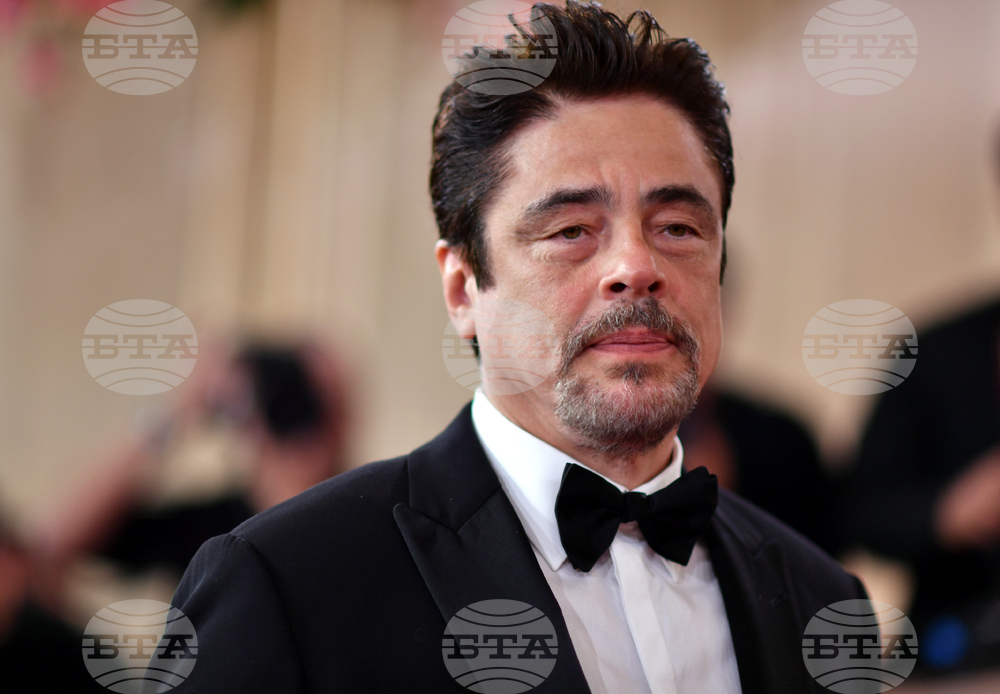 83rd Golden Globes - Arrivals