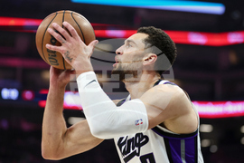 Rockets Kings Basketball