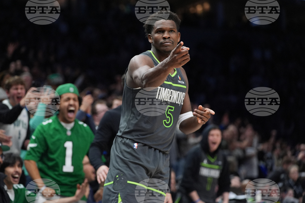 Spurs Timberwolves Basketball