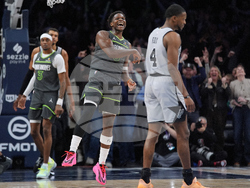 Spurs Timberwolves Basketball