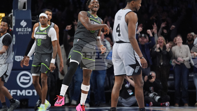 Минесота измъкна победата срещу Сан Антонио след изоставане от 19 точки в двубой от НБА