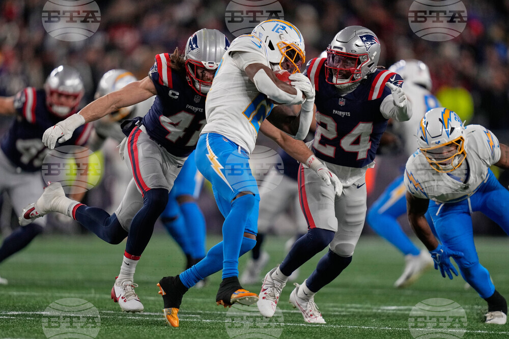 Chargers Patriots Football