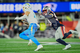 Chargers Patriots Football