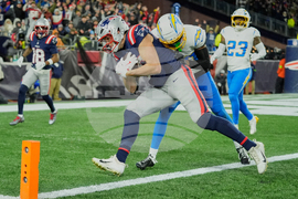Chargers Patriots Football
