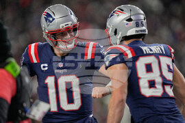 Chargers Patriots Football