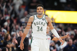 Bucks Nuggets Basketball