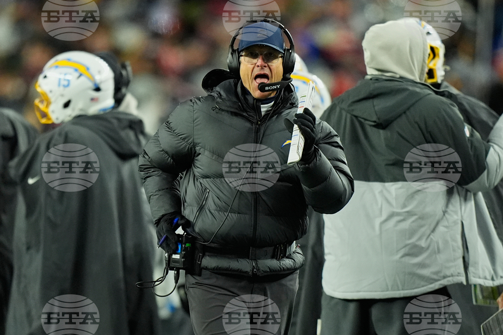 Chargers Patriots Football