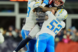 Chargers Patriots Football