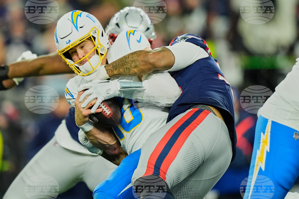 Chargers Patriots Football