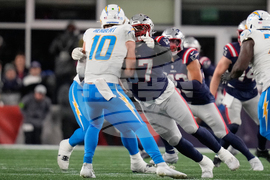 Chargers Patriots Football