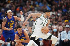 Bucks Nuggets Basketball