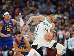 Bucks Nuggets Basketball