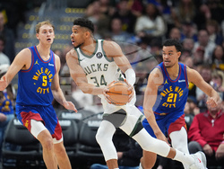 Bucks Nuggets Basketball