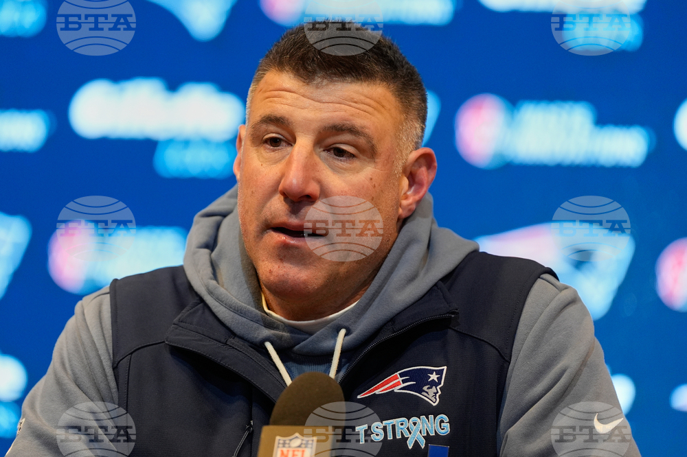 Chargers Patriots Football