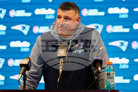 Chargers Patriots Football