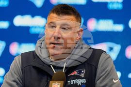 Chargers Patriots Football