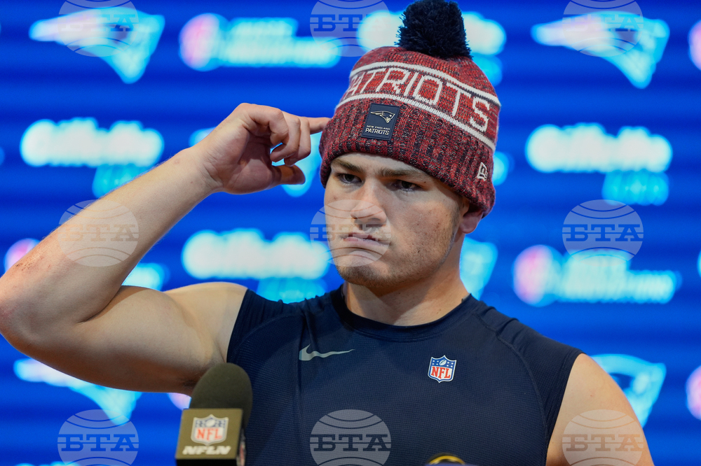 Chargers Patriots Football