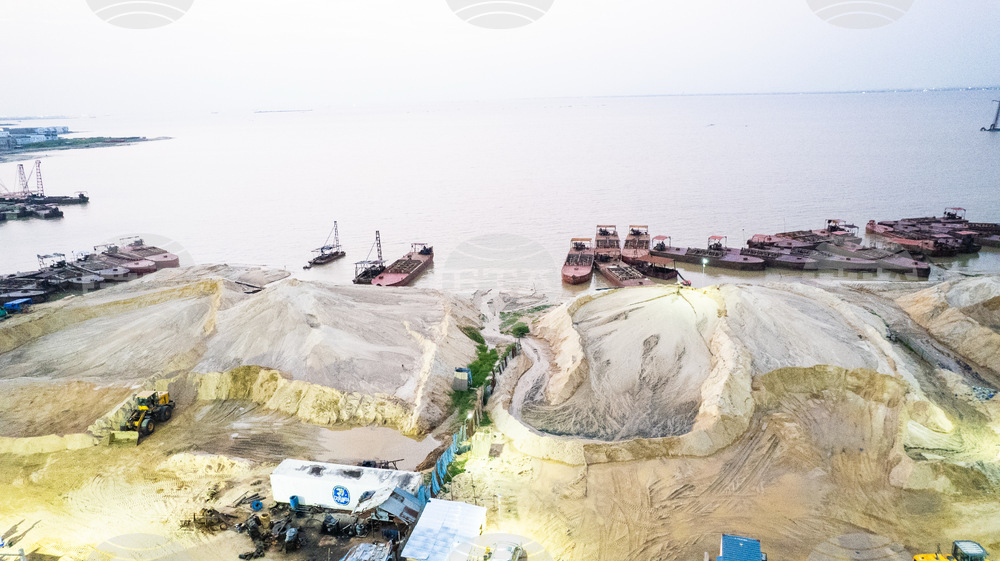 Nigeria-Dredging Dangers