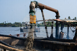 Nigeria-Dredging Dangers