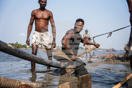 Nigeria-Dredging Dangers
