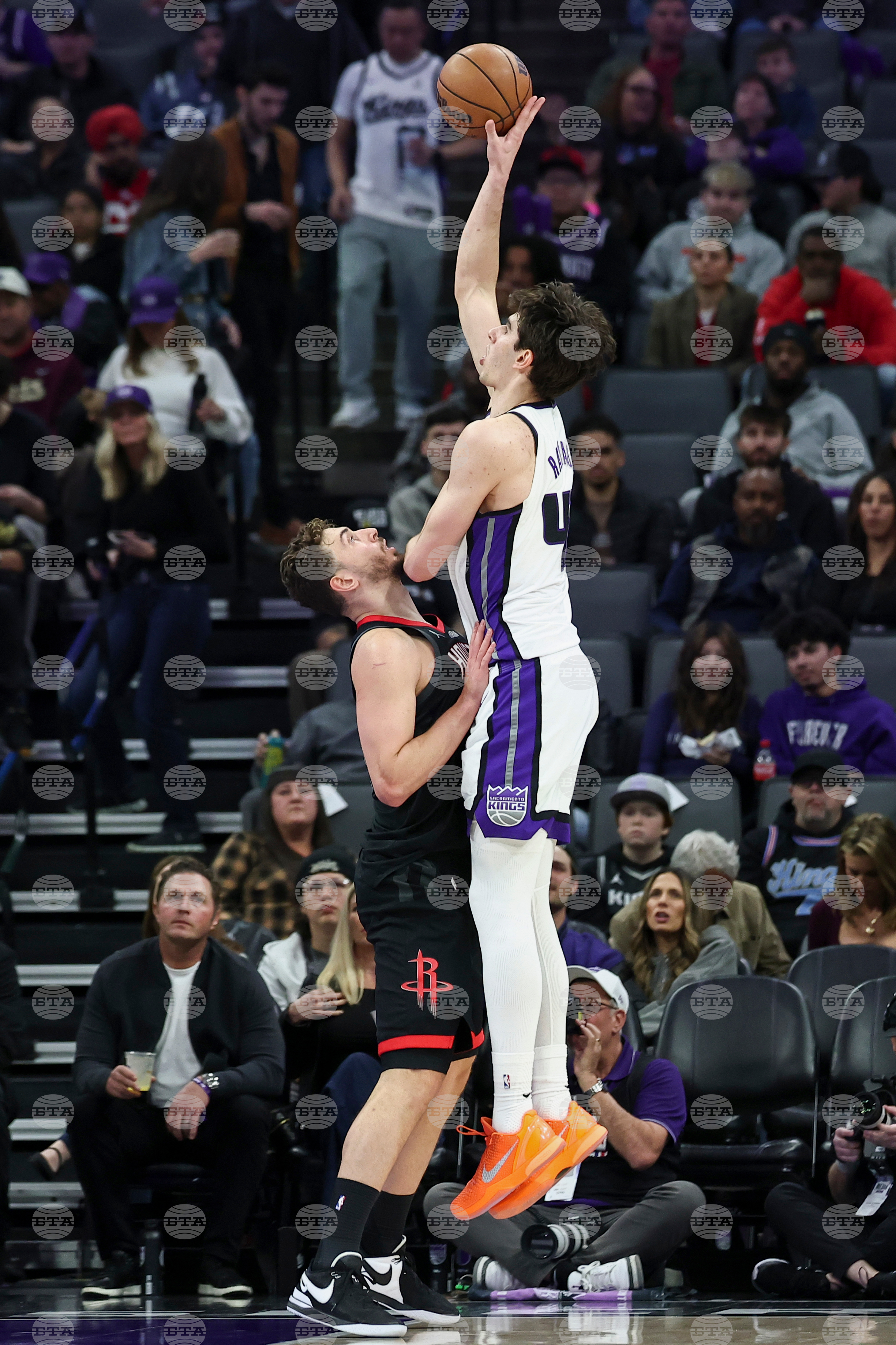 Rockets Kings Basketball