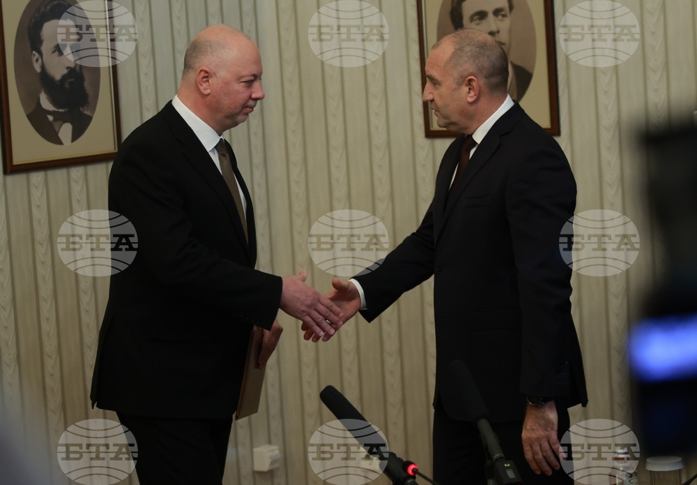 Румен Радев - ГЕРБ-СДС - мандат за съставяне на правителство