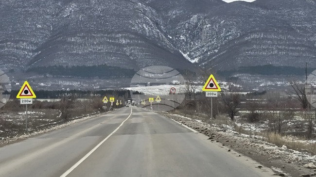 В област Враца пътищата са обработени и проходими при зимни условия, казаха от областна администрация 