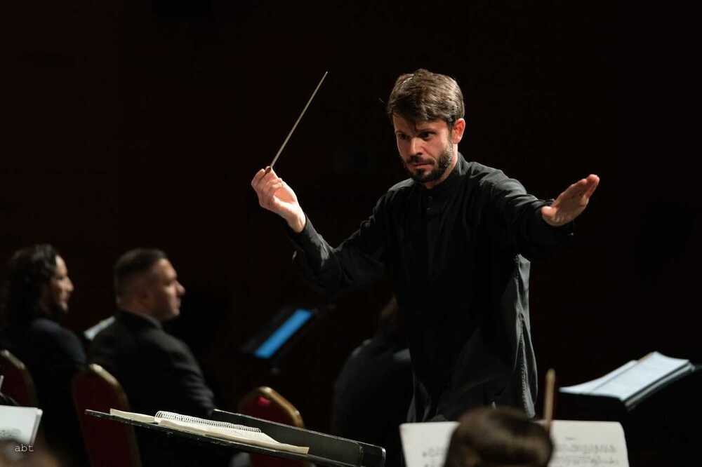 Италианецът Федерико Тибоне е победителят на Международния конкурс за диригенти на Пловдивската опера