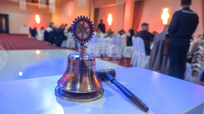 Ротари клуб-Петрич дари на "Пътна полиция" техническо средство за контрол на пътната безопасност 