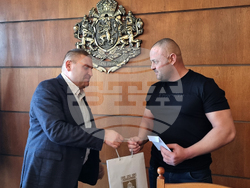 Плевен - Община - връчване на награда