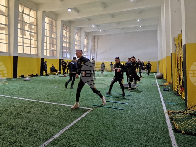 Миньор договори шест контроли, повечето от които ще изиграе на подготвителния лагер в Албена