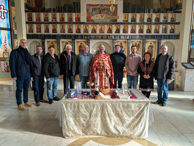 Панихида по повод годишнината от кончината на Мара Бунева бе отслужена в църквата „Света София“ в Дес Плейнс, Чикаго