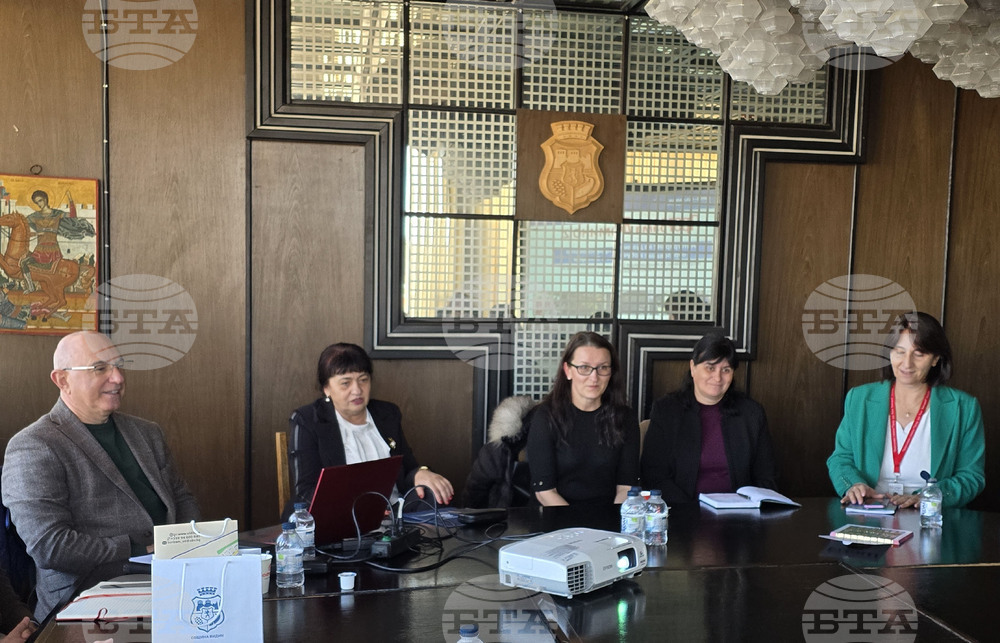 Основният фокус на програма „Домино 2“ е бизнесът да бъде активен и равностоен партньор в професионалното образование, каза Васил Радойновски във Видин